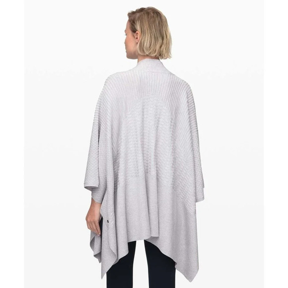 Lululemon Dream Weaver Wrap Heathered Core Ultra Light Grey One Size - Picture 5 of 6